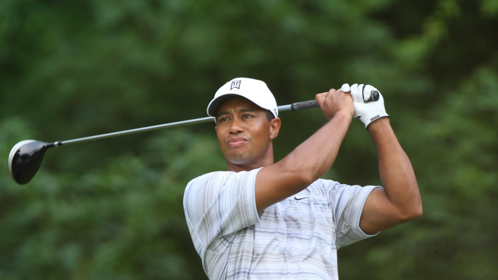 Tiger Woods 危險駕駛案落幕：無異議答辯，駕照吊扣五年