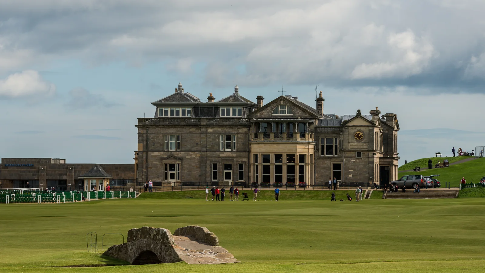出走三年半　Westwood、Poulter 回到聖安卓，這站有 25 名 LIV 球員
